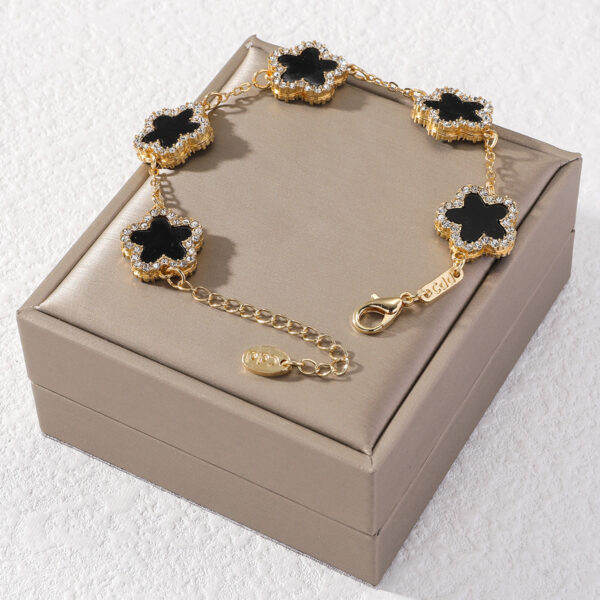 Diamond Five-pointed Star Petals Fashion Temperamental Bracelet - Image 8