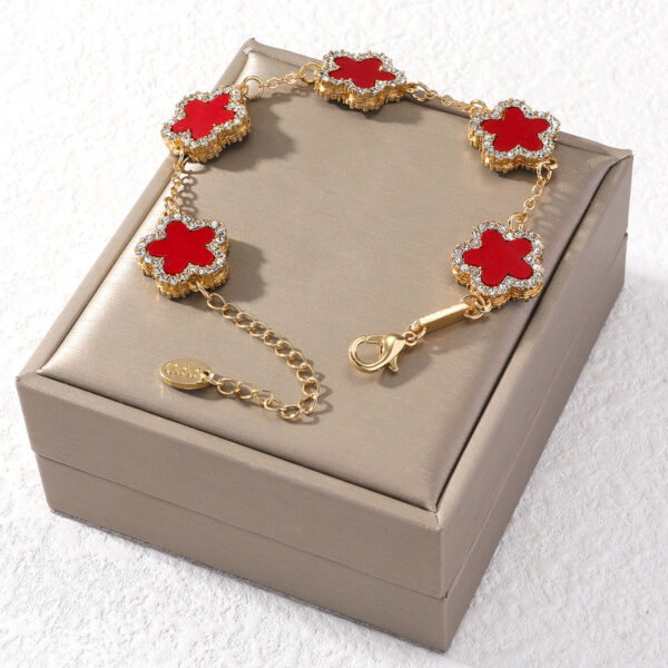 Diamond Five-pointed Star Petals Fashion Temperamental Bracelet - Image 10