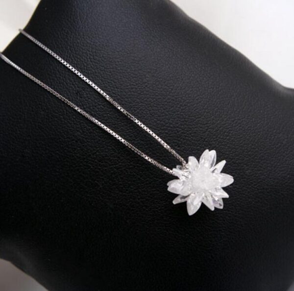 Ladies Korean necklace